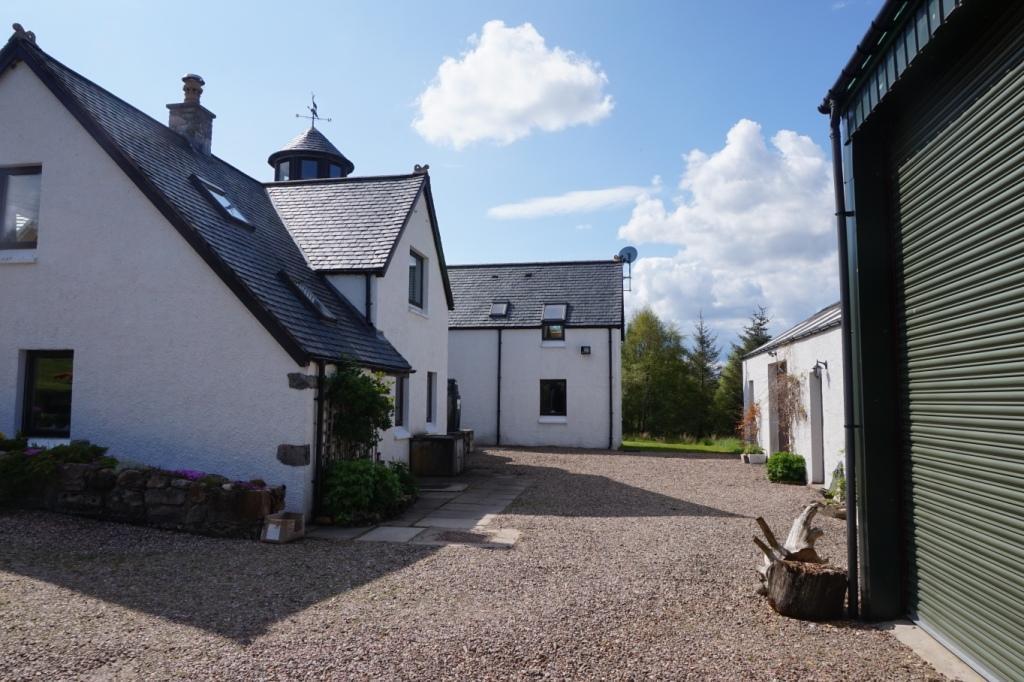 Stronavaich Cairngorm Guest House โทมินทูล ภายนอก รูปภาพ